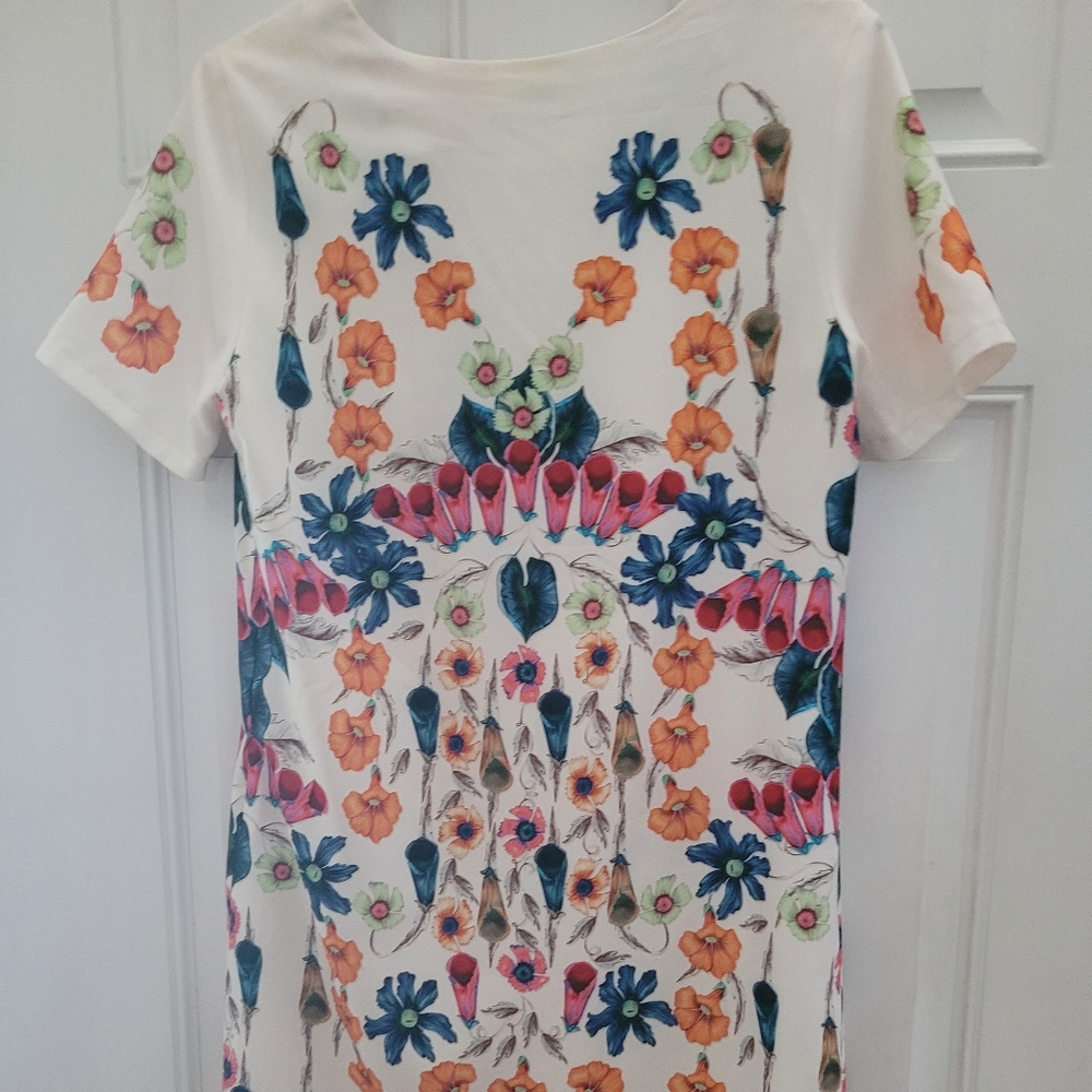 Desigual floral dress size 38. Fits like a European small.